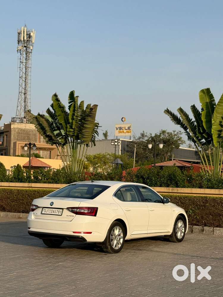 Skoda Superb L&k 2.0 Tdi At, 2019, Diesel