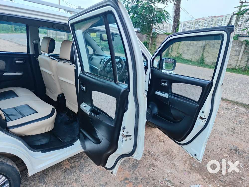 Maruti Suzuki Wagon R Vxi, 2017, Petrol
