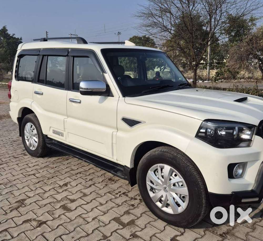 Mahindra Scorpio Classic 2.2 S 11 Mt 7 Str, 2020, Diesel