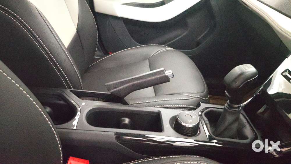 Tata Nexon Creative 1.2 Revotron Petrol 6 Mt, 2024, Petrol