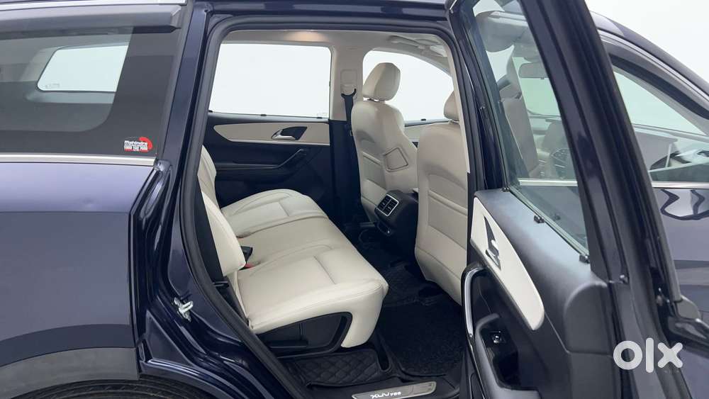 Mahindra Xuv700 2.2 Ax 7 Diesel Mt Luxury Pack Str, 2023, Diesel