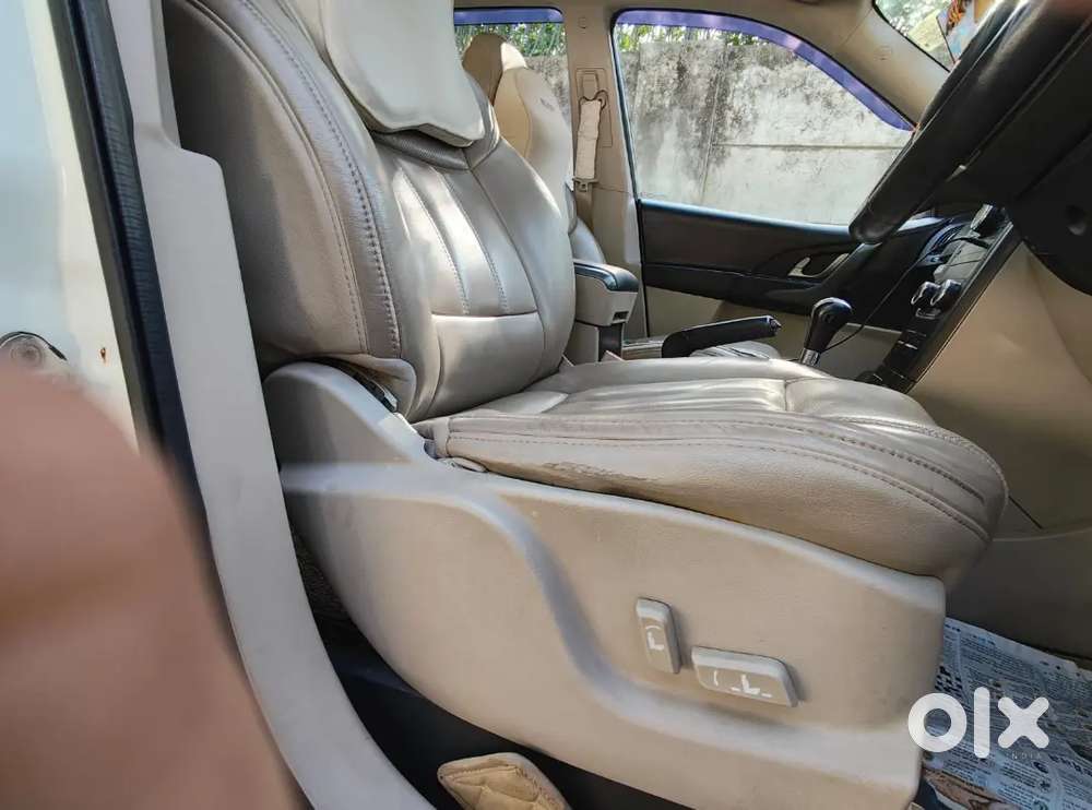 2017 Mahindra Xuv500 W10 Automatic Diesel  Excellent Condition
