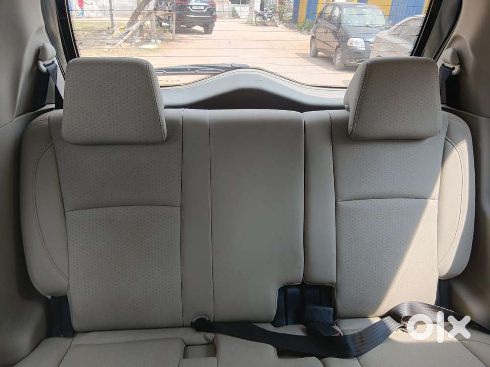 Mahindra Marazzo M8, 2019, Diesel