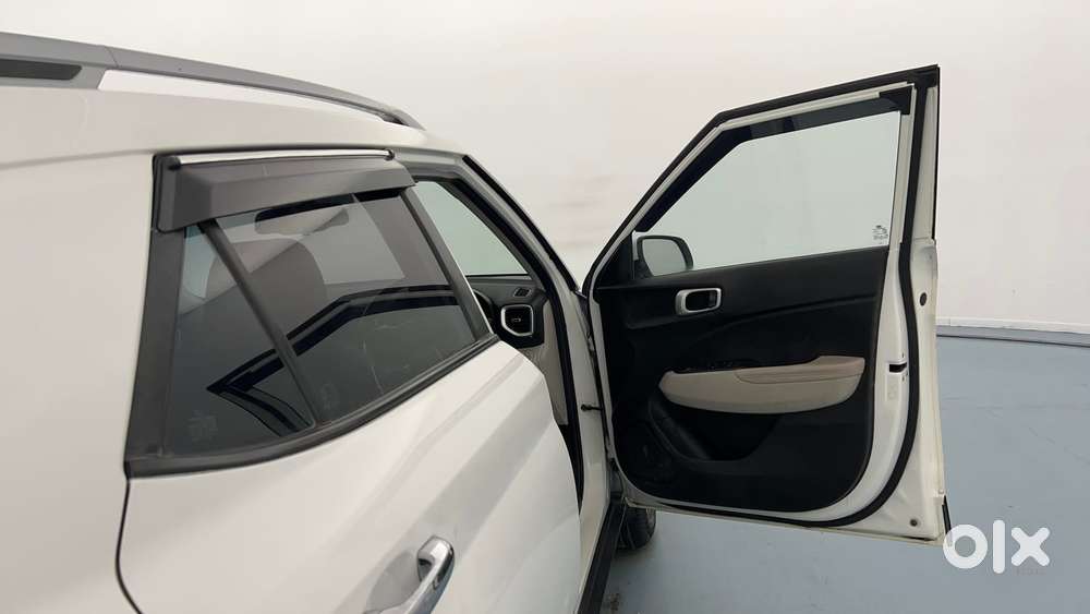 Hyundai Venue 1.0 Sx (o) Turbo Dct, 2023, Petrol