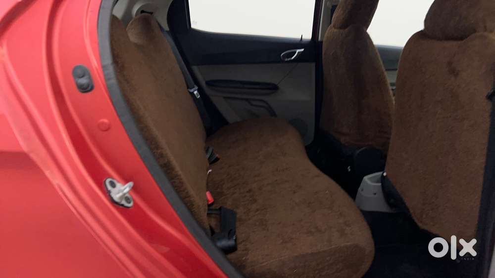 Tata Tiago Xza, 2018, Petrol
