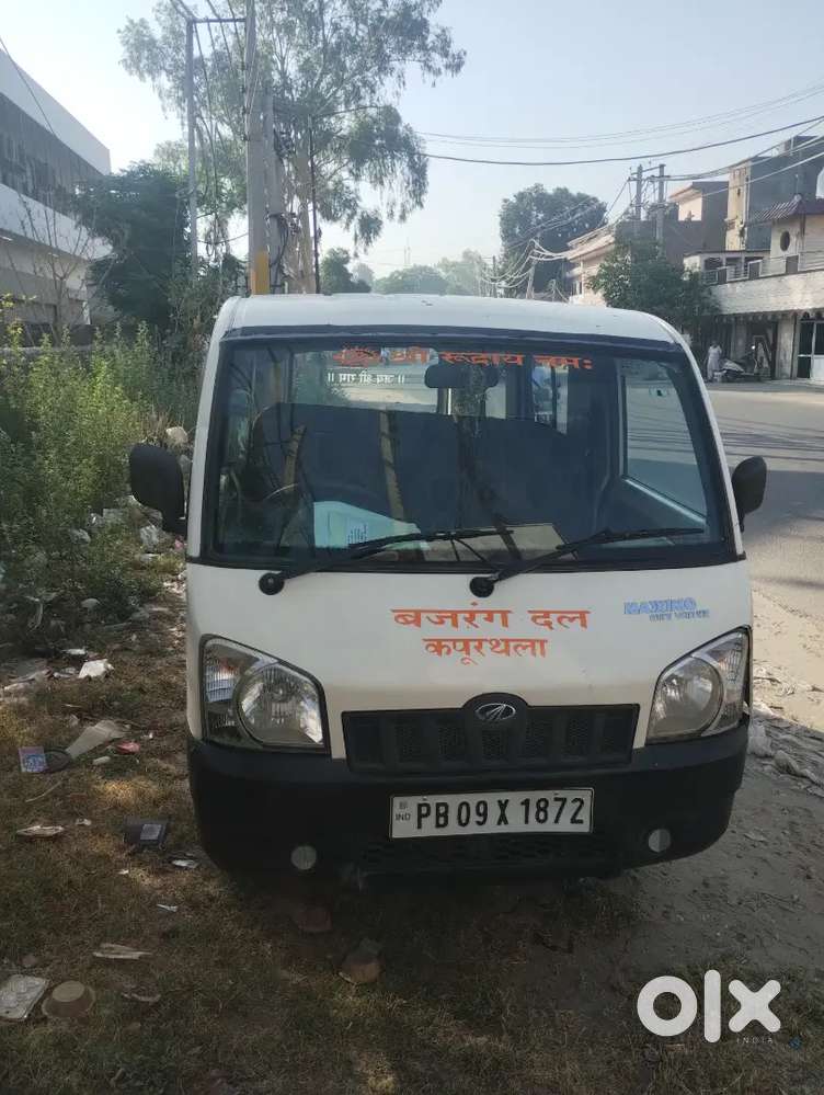 Mahindra Maximo Mini Van