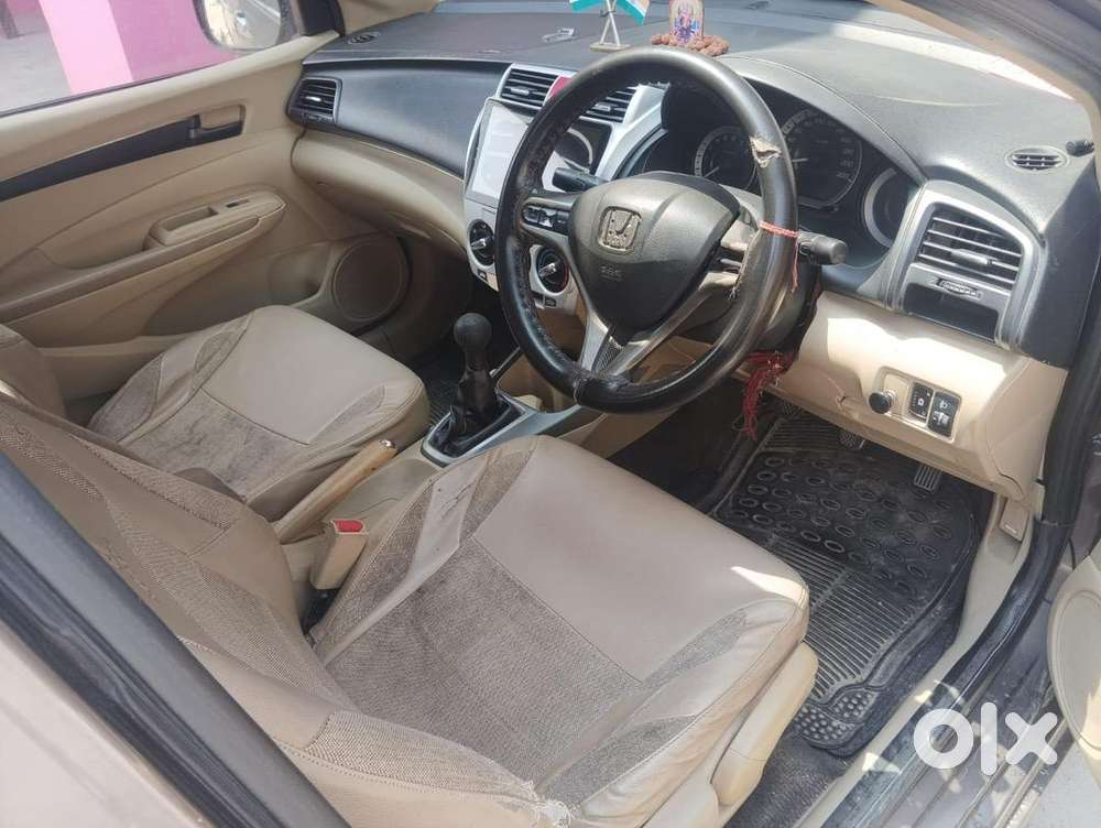 Honda Hybrid Car 2013