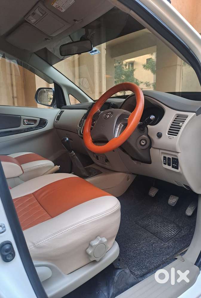Toyota Innova 2.5 Z Diesel 7 Seater, 2014, Diesel