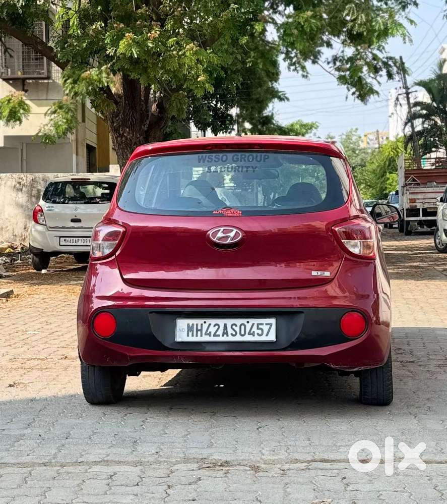 Hyundai I10 Sportz, 2015, Petrol