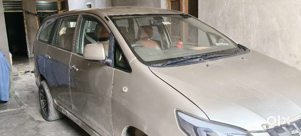 Toyota Innova 2011 Diesel Manual Second Owner