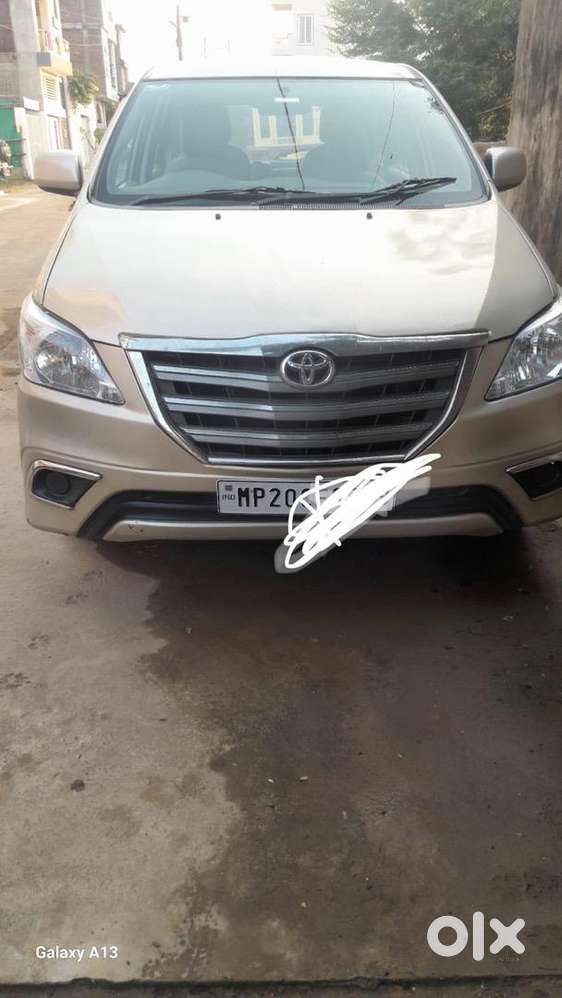 Toyota Innova 2012 Diesel 160000 Km Driven