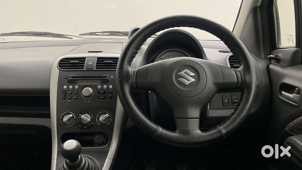 Maruti Suzuki Ritz Vxi, 2014, Petrol