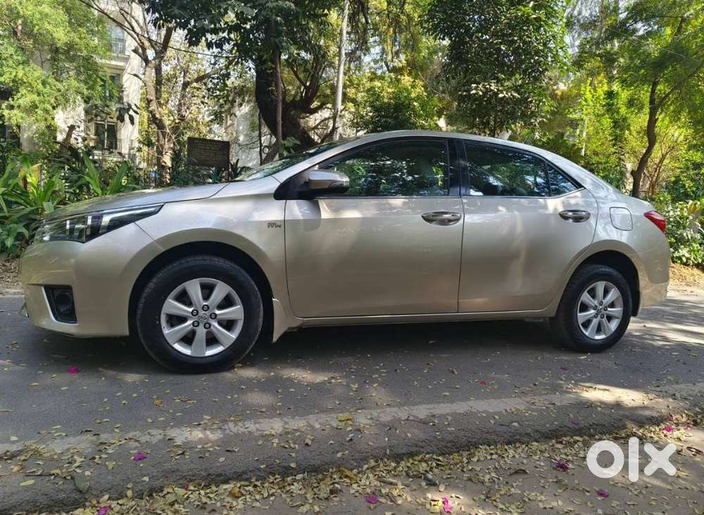 Toyota Corolla Altis 2013-2017 G At, 2015, Petrol