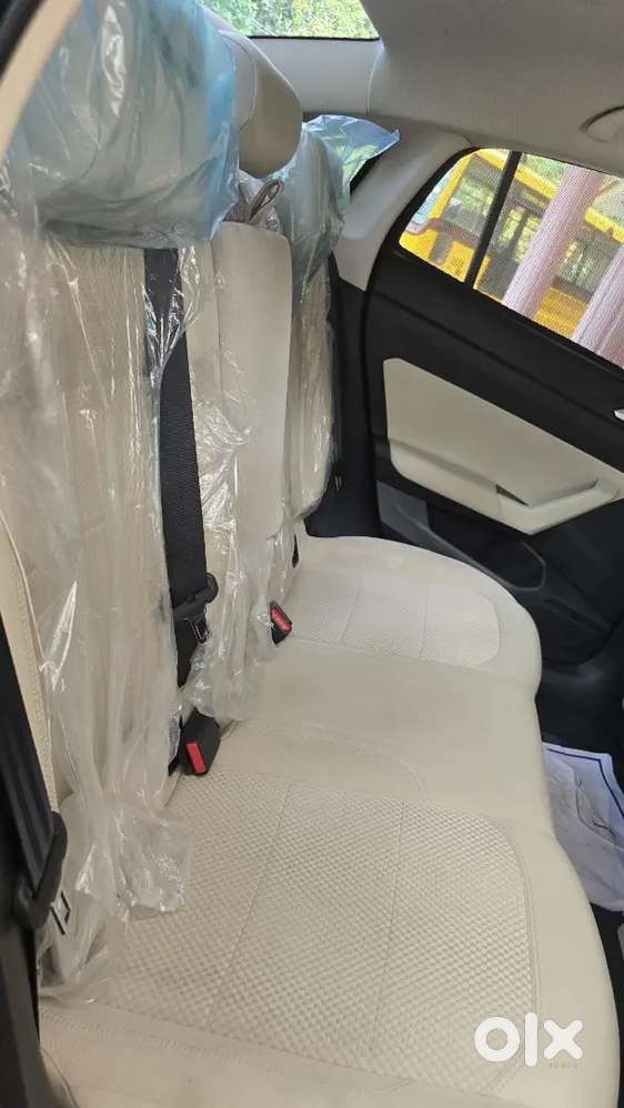 Virtus 1.0 2024 Model Petrol