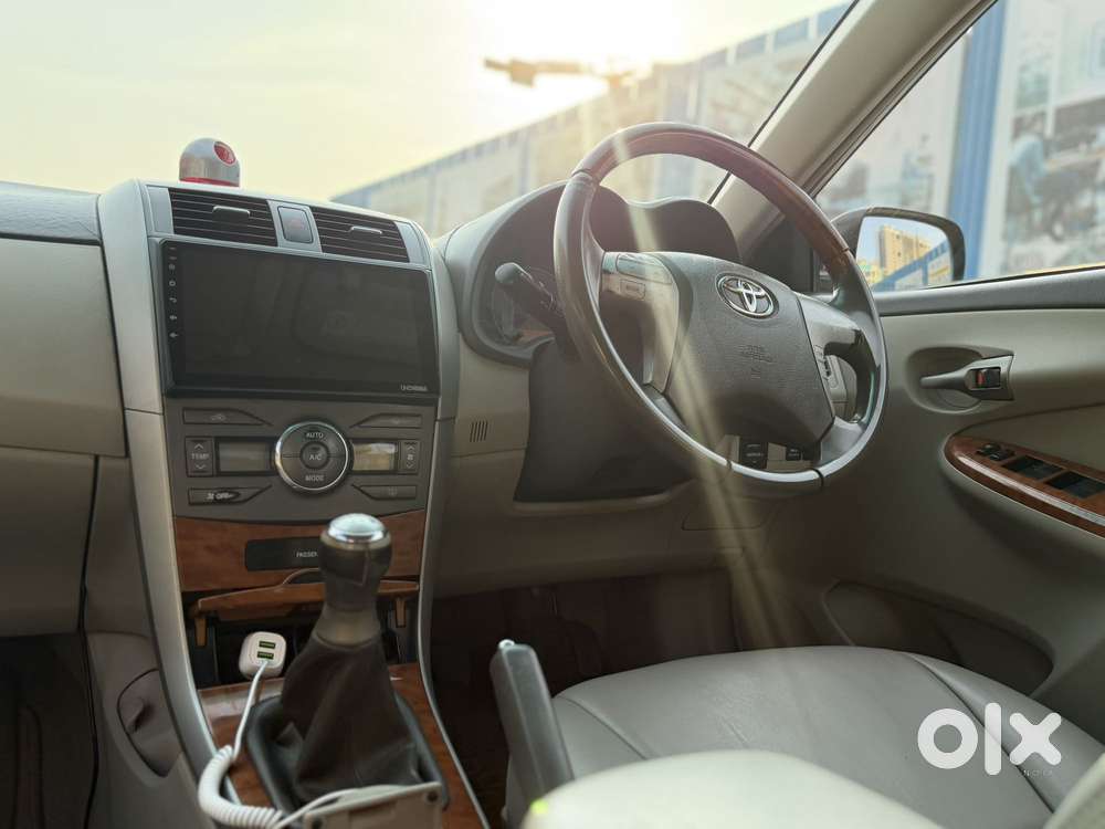 Toyota Corolla Altis 1.8 Vl, 2010, Petrol