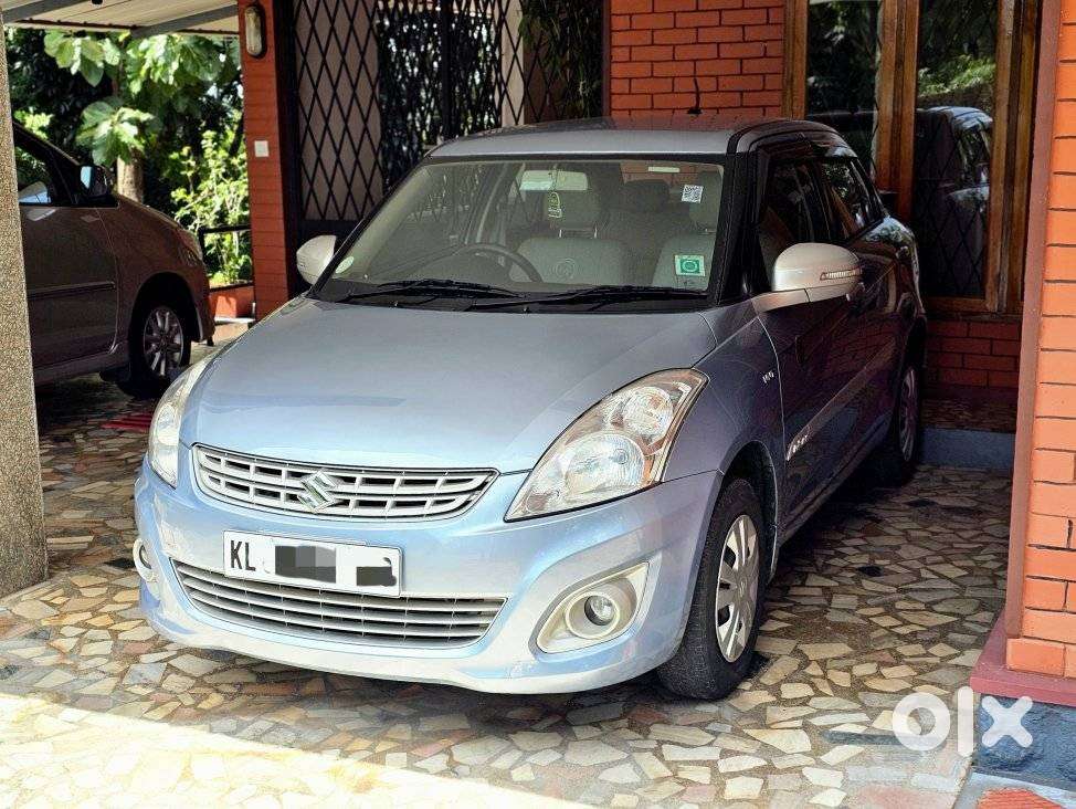 Maruti Suzuki Swift Dzire 1.2 Vxi Regal Limited Edition, 2013, Petro..