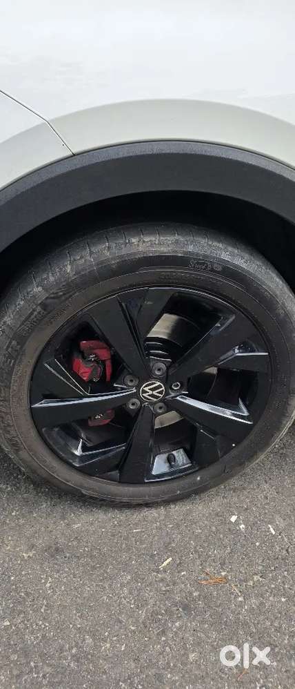 Volkswagen Taigun 2025 Petrol Well Maintained
