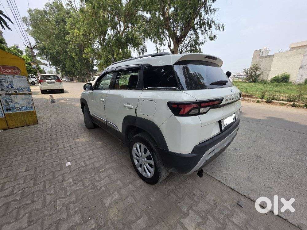 Maruti Suzuki Brezza 1.5 Zxi Smart Hybrid, 2023, Petrol