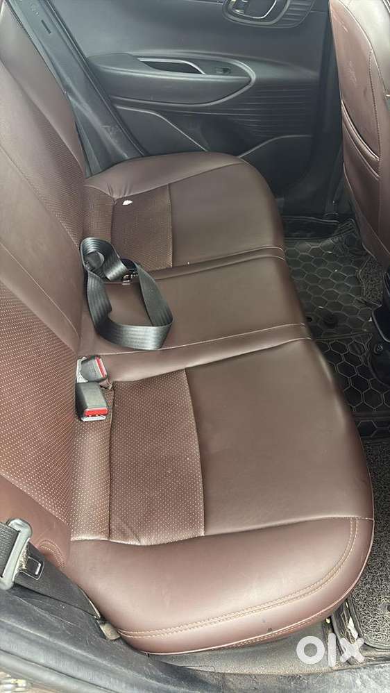 Hyundai Petrol Manual 2021