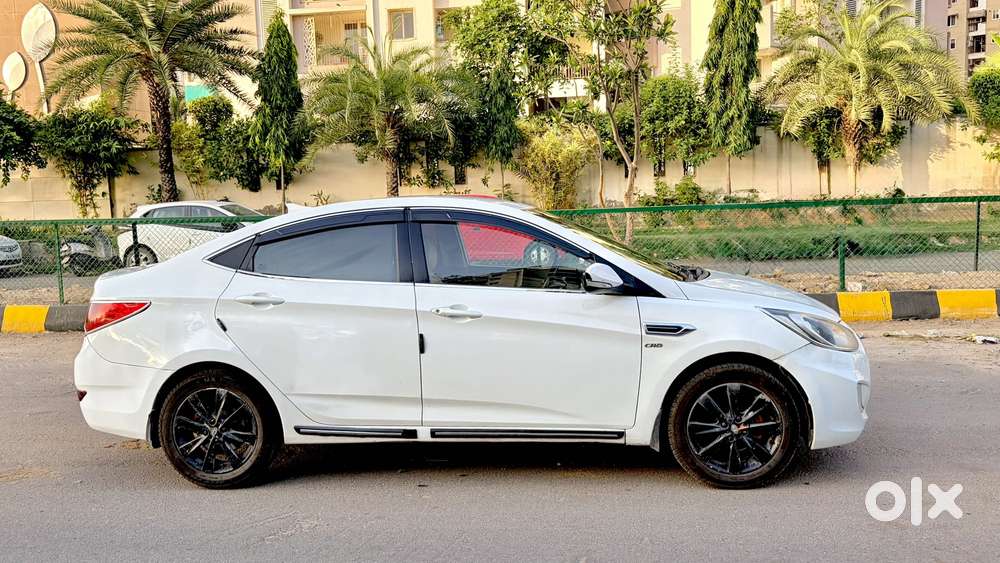 Hyundai New Verna, 2011, Diesel