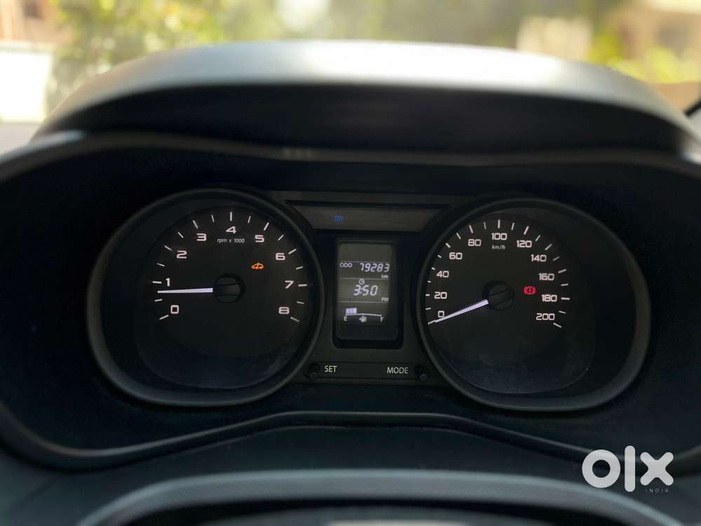 Tata Nexon, 2017, Petrol