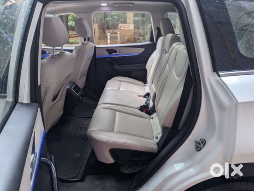 Mahindra Xuv700 2.0 Ax 7 Petrol At Str, 2022, Petrol