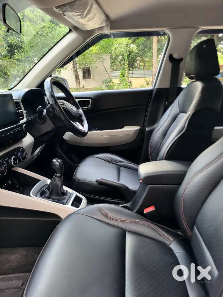 Hyundai Venue S Plus 2023 Mt Petrol