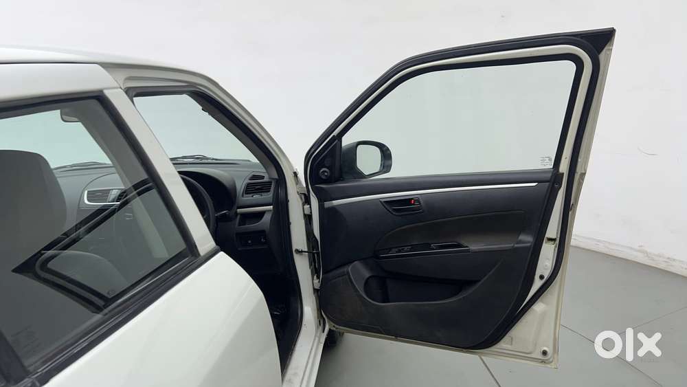 Maruti Suzuki Swift 1.2 Lxi (o), 2017, Petrol