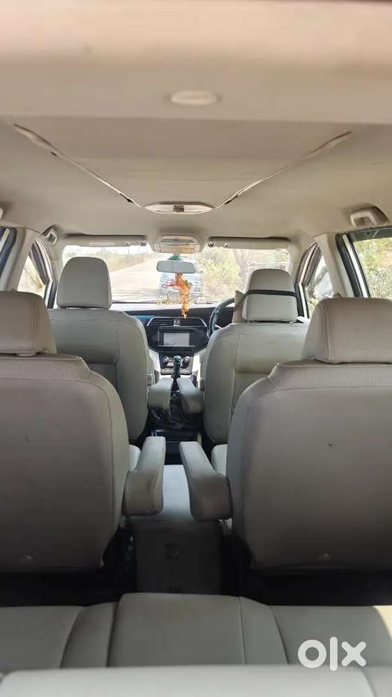 Mahindra Marazzo M8 7 Str 2018