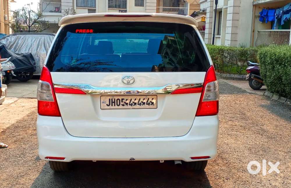 Toyota Innova 2013 Diesel 135332 Km Driven