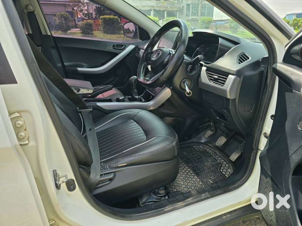 Tata Nexon 1.2 Revotron Xt, 2020, Petrol