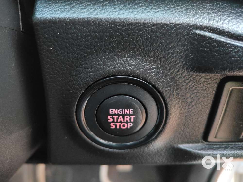 Maruti Suzuki Brezza 1.5 Zxi Plus Smart Hybrid Dual Tone, 2022, Petr..