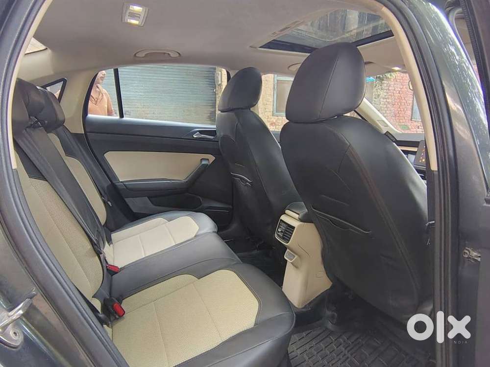 Skoda Slavia Style 1.0l Tsi At, 2022, Petrol