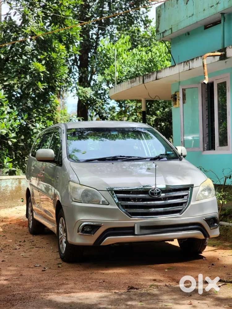 Toyota Innova 2012 Og Kerala