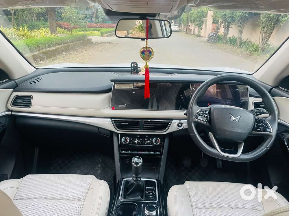 Mahindra Xuv700 2.2 Ax 7 Diesel Mt Str, 2024, Diesel