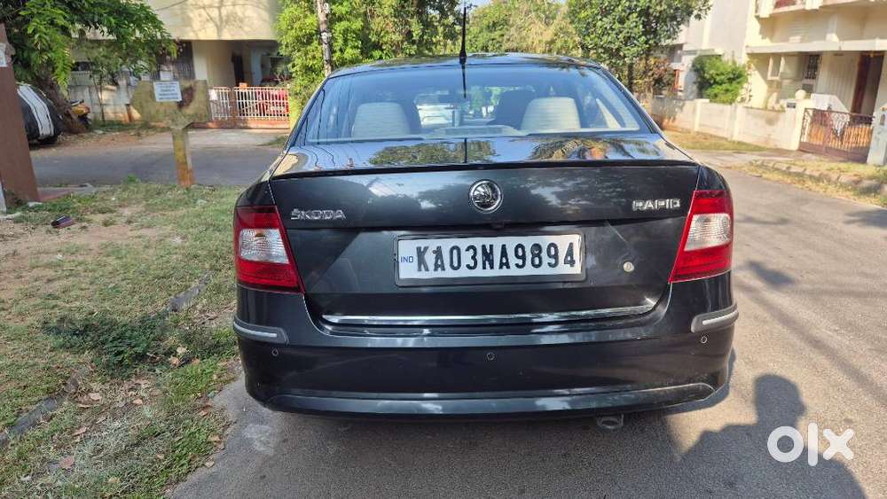 Skoda Rapid 1.6 Mpi At Style, 2017, Petrol