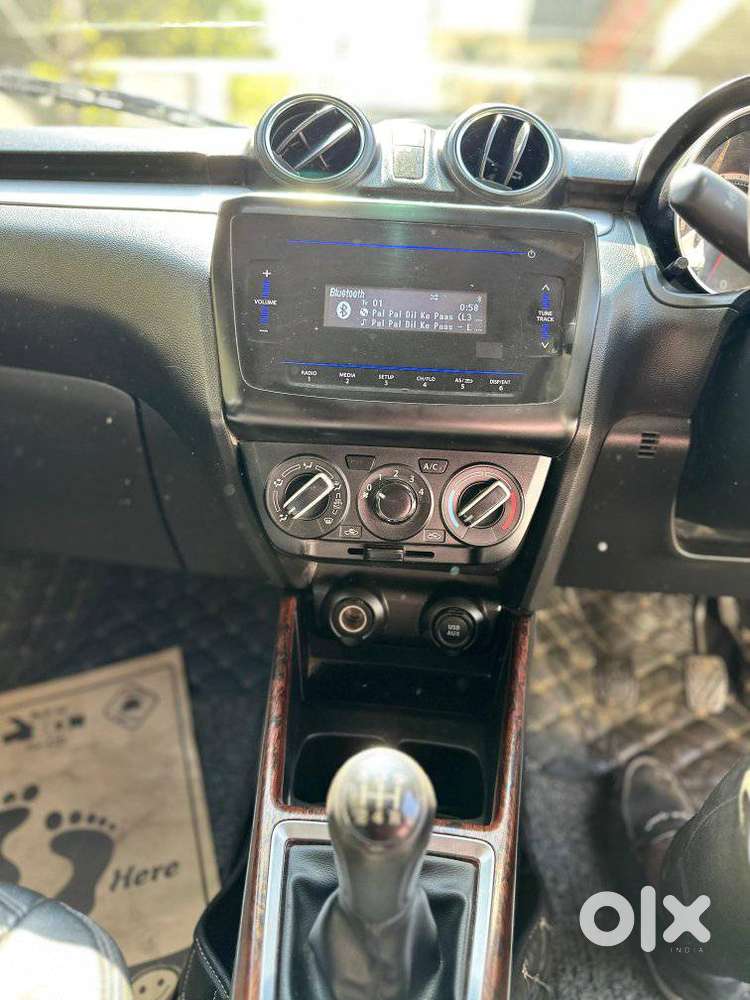 Maruti Suzuki Swift Vxi + Manual, 2022, Petrol