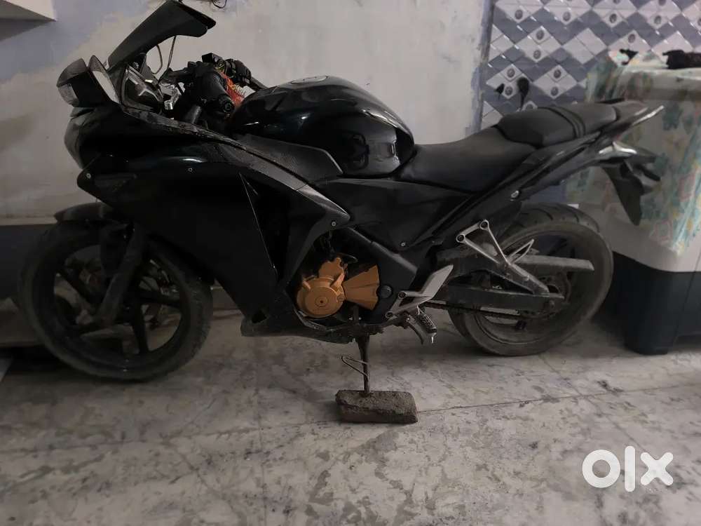 Honda CBR-250R 2016 Model