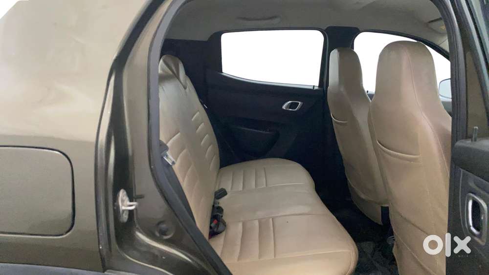 Renault Kwid 2019-ongoing 1.0 Rxt (o), 2019, Petrol