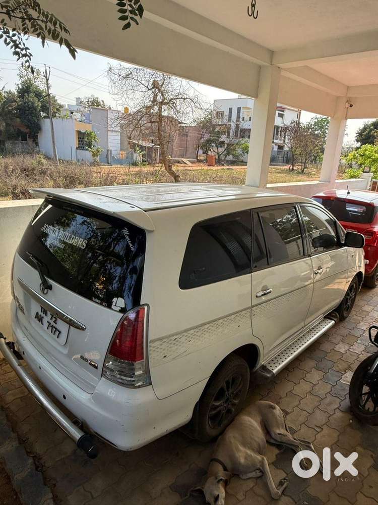 Toyota Innova 2011 Diesel Car