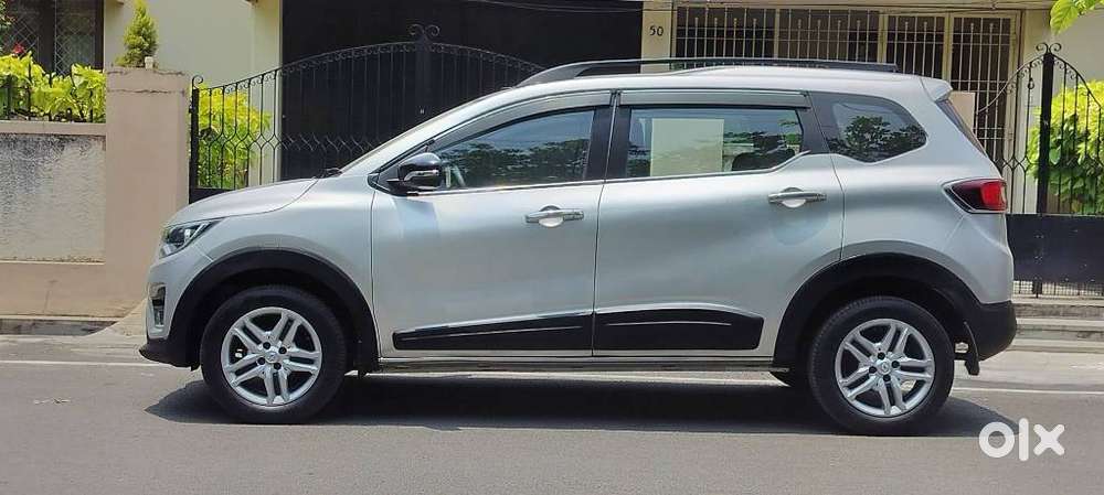 Renault Triber Rxz, 2022, Petrol