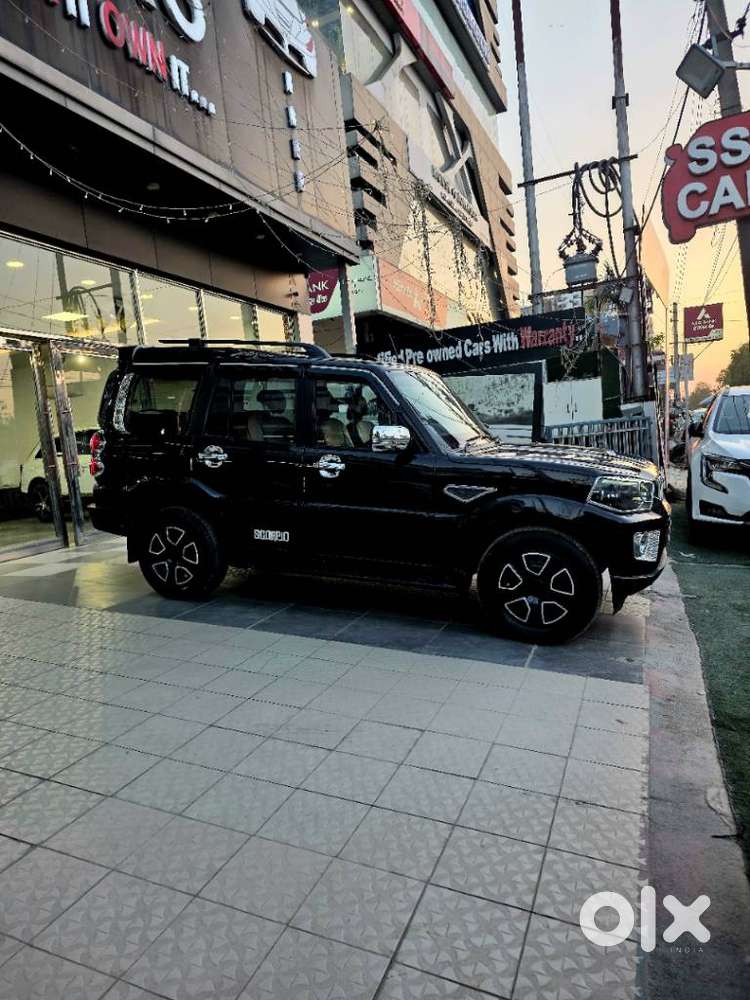 Mahindra Scorpio S10 7 Seater, 2021, Diesel