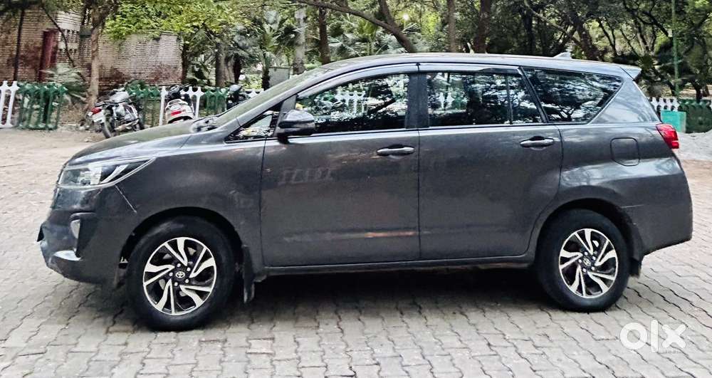Toyota Innova Crysta 2.7 Gx Limited Edition 7 Str, 2022, Cng & Hybri..