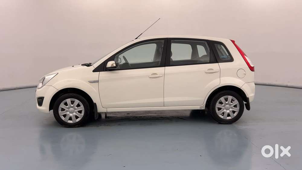 Ford Figo Petrol Zxi, 2015, Petrol