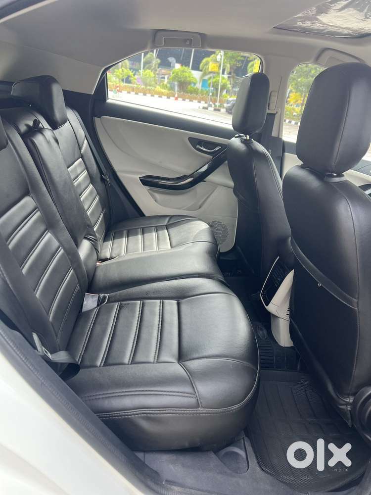 Tata Nexon 1.2 Revotron Xza Plus, 2020, Petrol