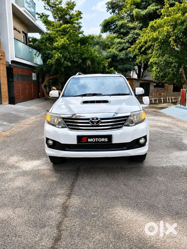 Toyota Fortuner 2012 Diesel Manual