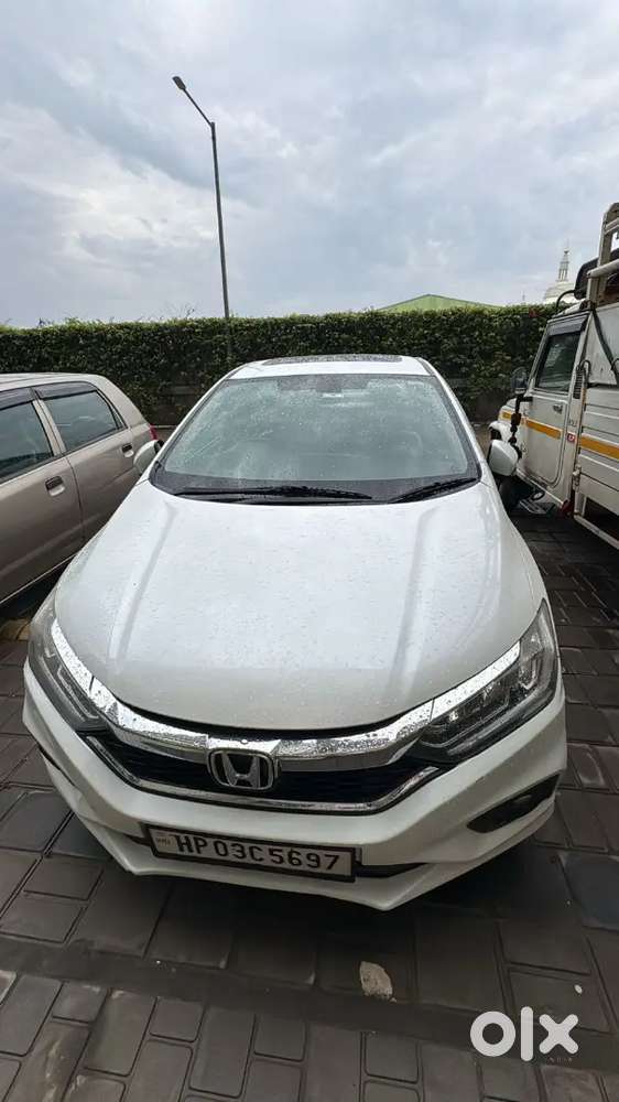 Honda City Automatic Top Model With Sunroof And Body Kit