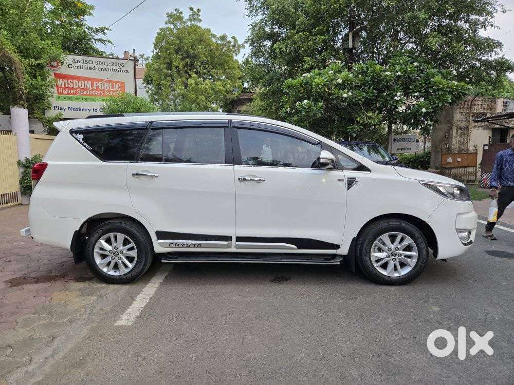 Toyota Innova Crysta 2.4 Gx Mt 8s, 2020, Diesel