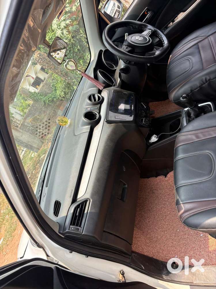 Maruti Suzuki Swift Vxi + Manual, 2021, Petrol