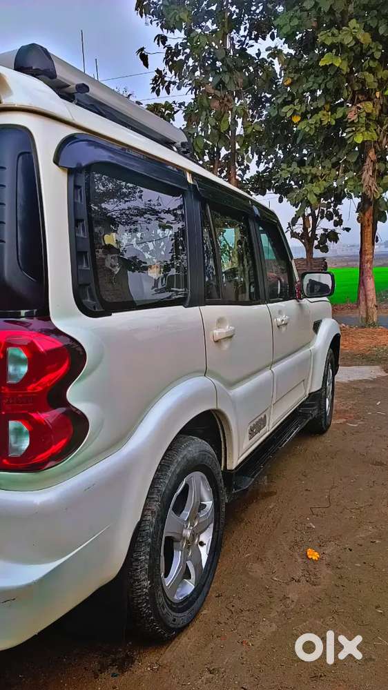 Mahindra Scorpio 2018 Diesel Well Maintained